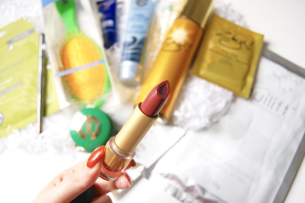 Skinn Plasma Lipstick See beauty products that Ideal World have!